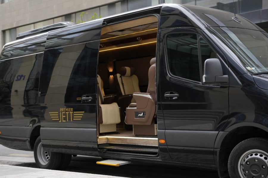 VIP van 8-seater